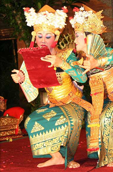 Legong Dance Bali2